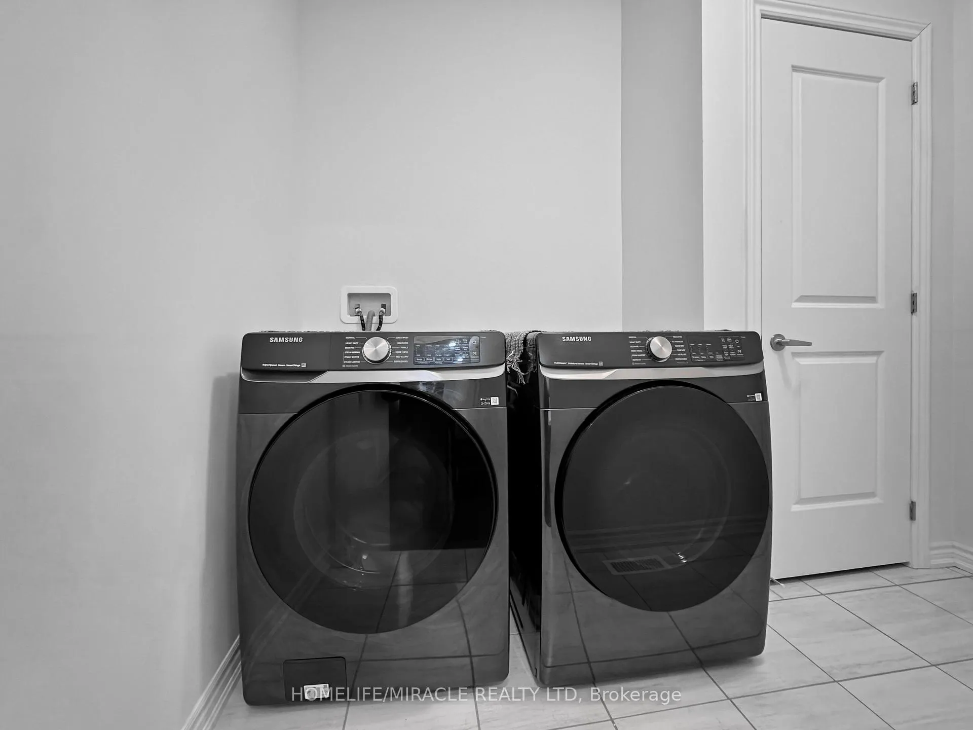 Photo 15 of 12 Orr Avenue, Vaughan, East Woodbridge — HOMEH