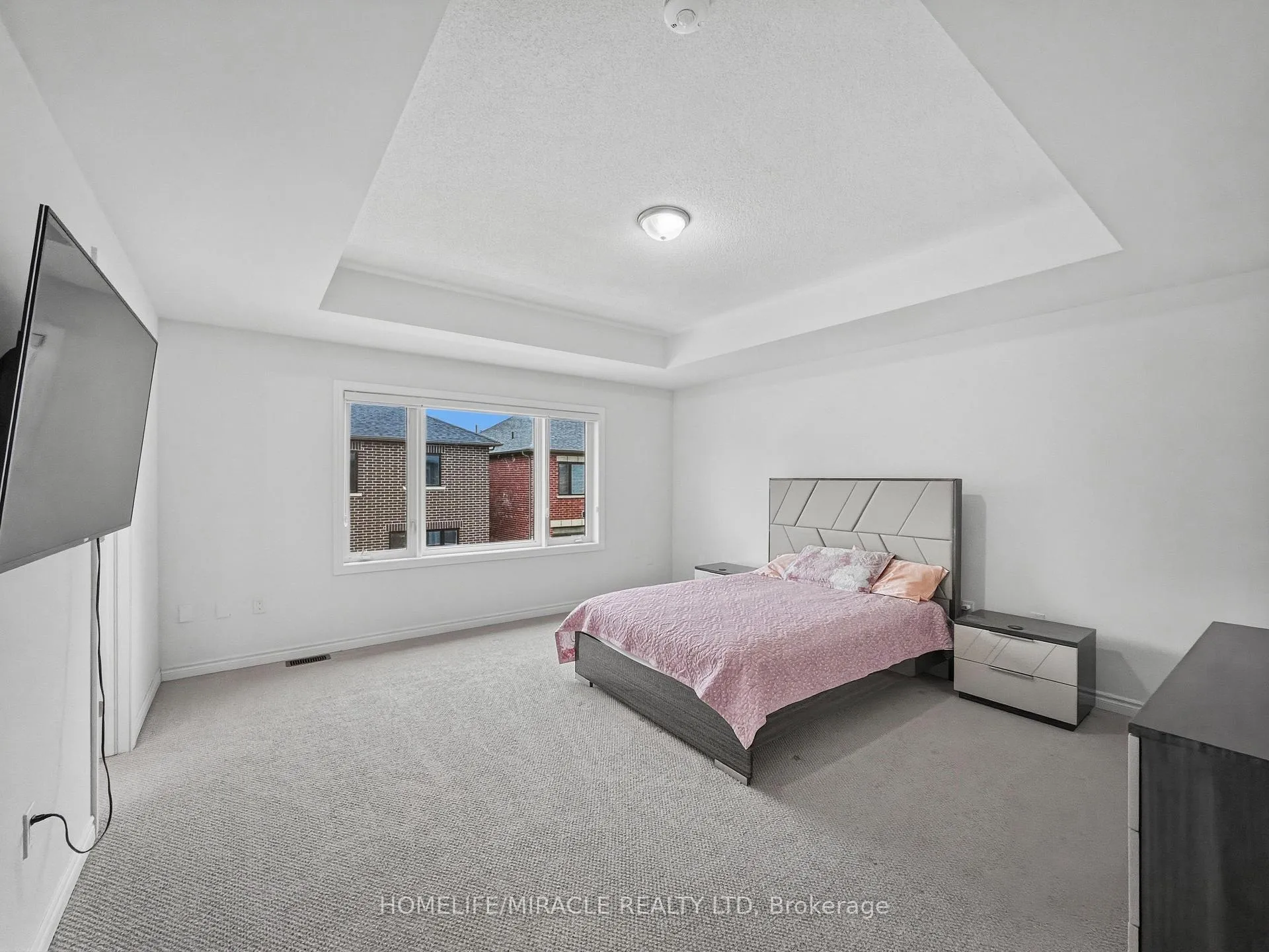 Photo 16 of 12 Orr Avenue, Vaughan, East Woodbridge — HOMEH