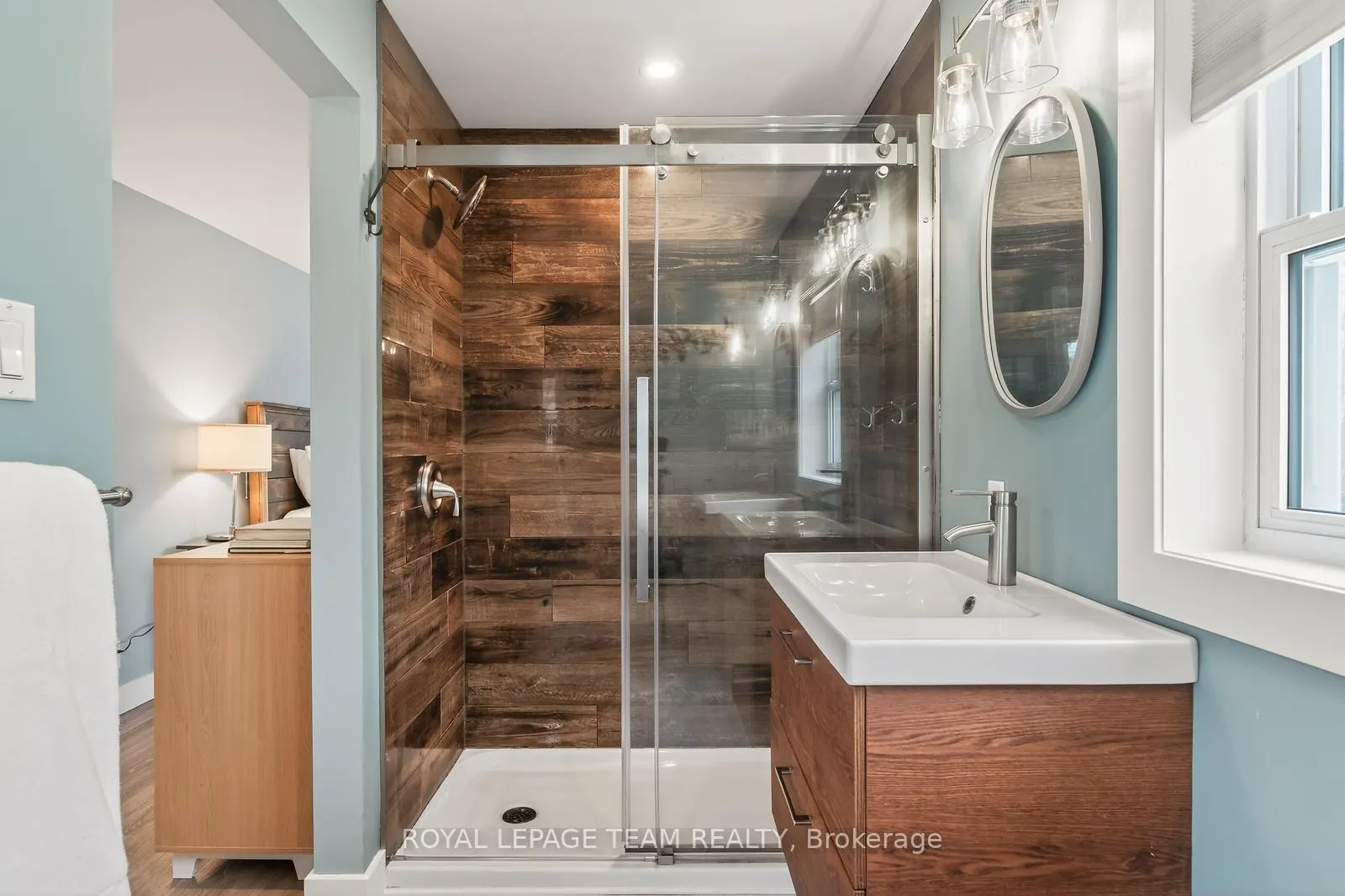 Photo 20 of 63 Birch Avenue, Ottawa, Manor Park — HOMEH
