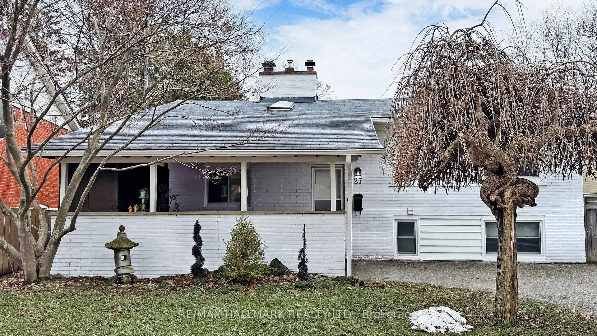 Front of 27 Benleigh Drive