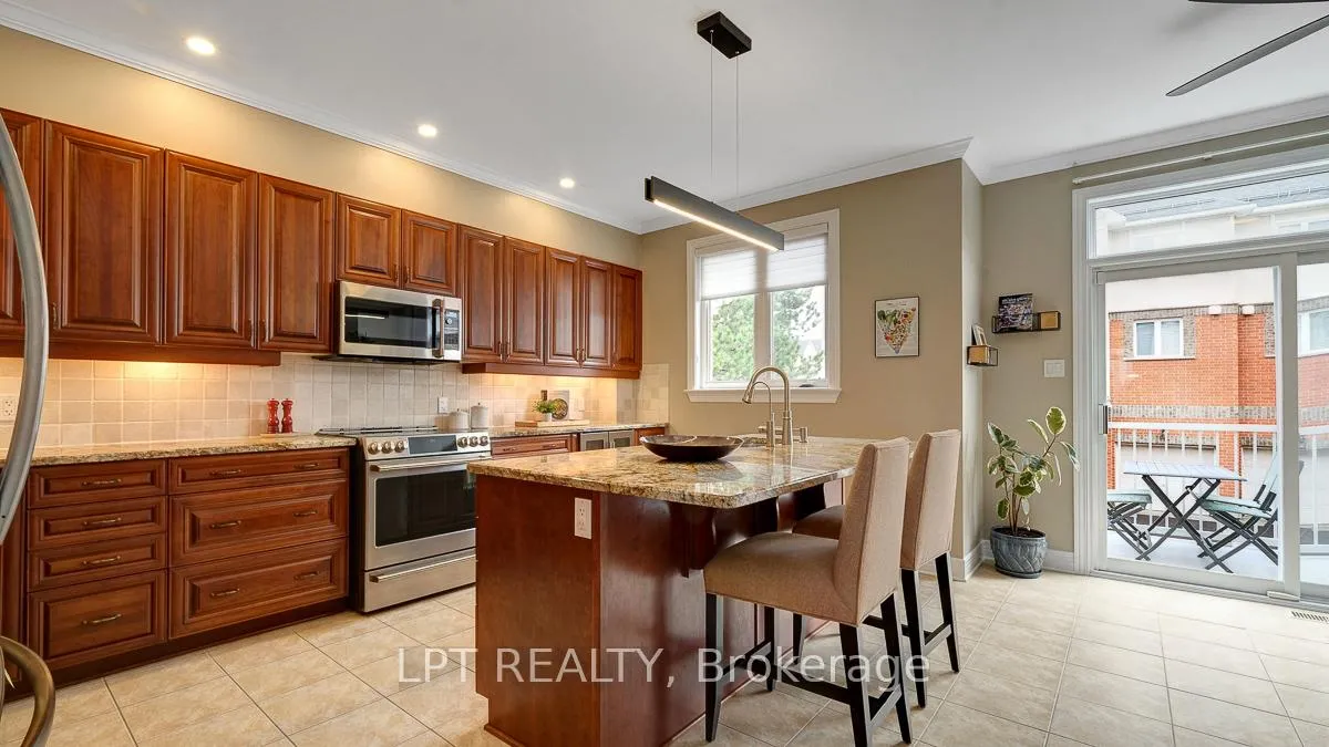 Photo 19 of 176 Lanark Avenue, Ottawa, Westboro North — HOMEH