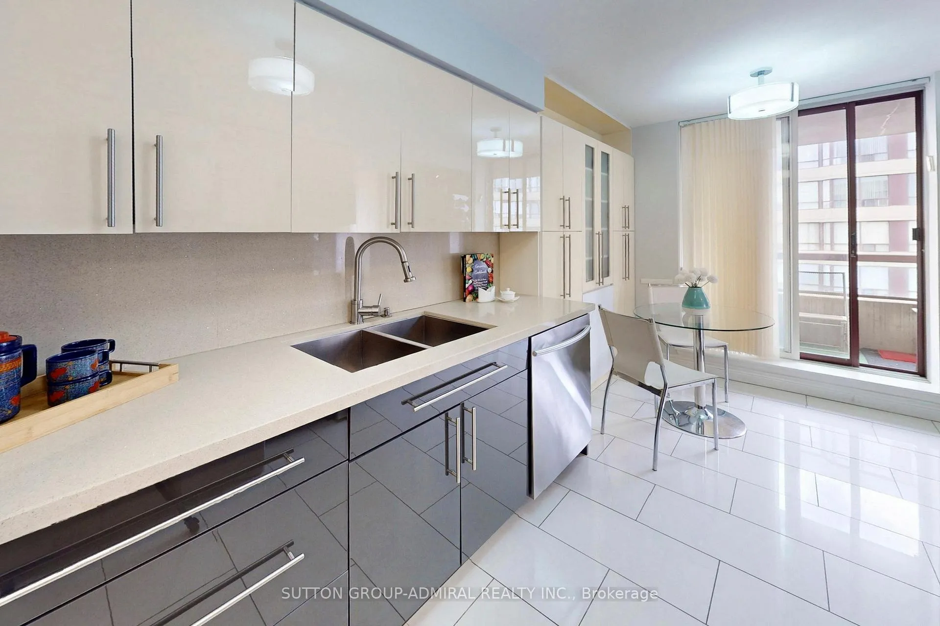 Photo 24 of Unit Ph208, 81 Townsgate Drive, Vaughan, Crestwood-Springfarm-Yorkhill — HOMEH