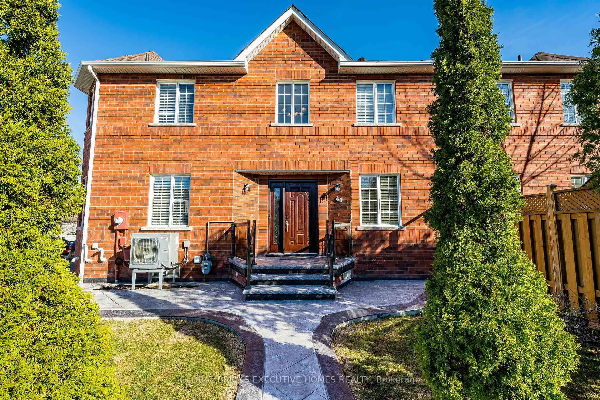 Photo 1 of 40 Hubert corless Drive S, Caledon, Bolton East — HOMEH