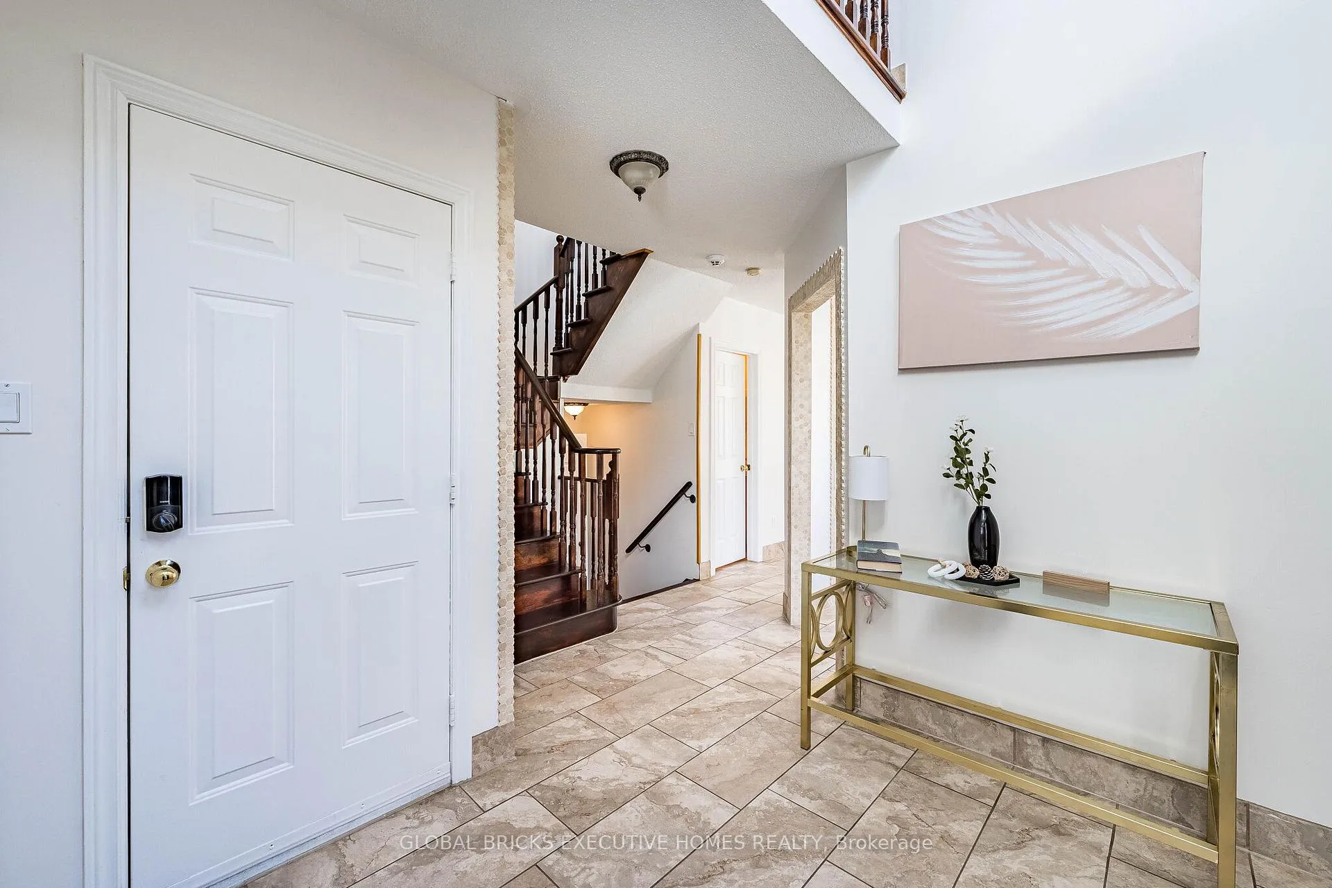 Photo 8 of 40 Hubert corless Drive S, Caledon, Bolton East — HOMEH