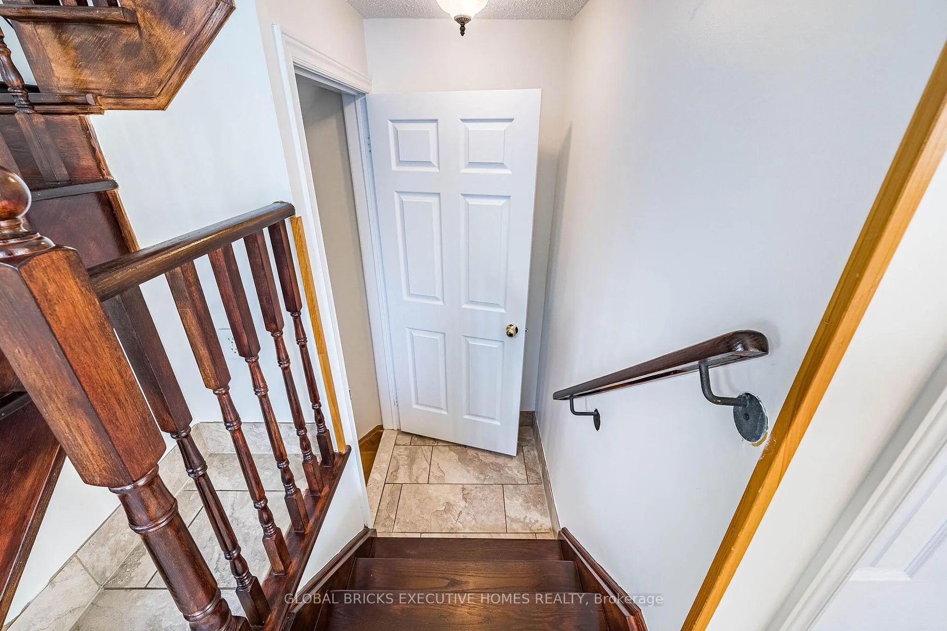 Photo 42 of 40 Hubert corless Drive S, Caledon, Bolton East — HOMEH