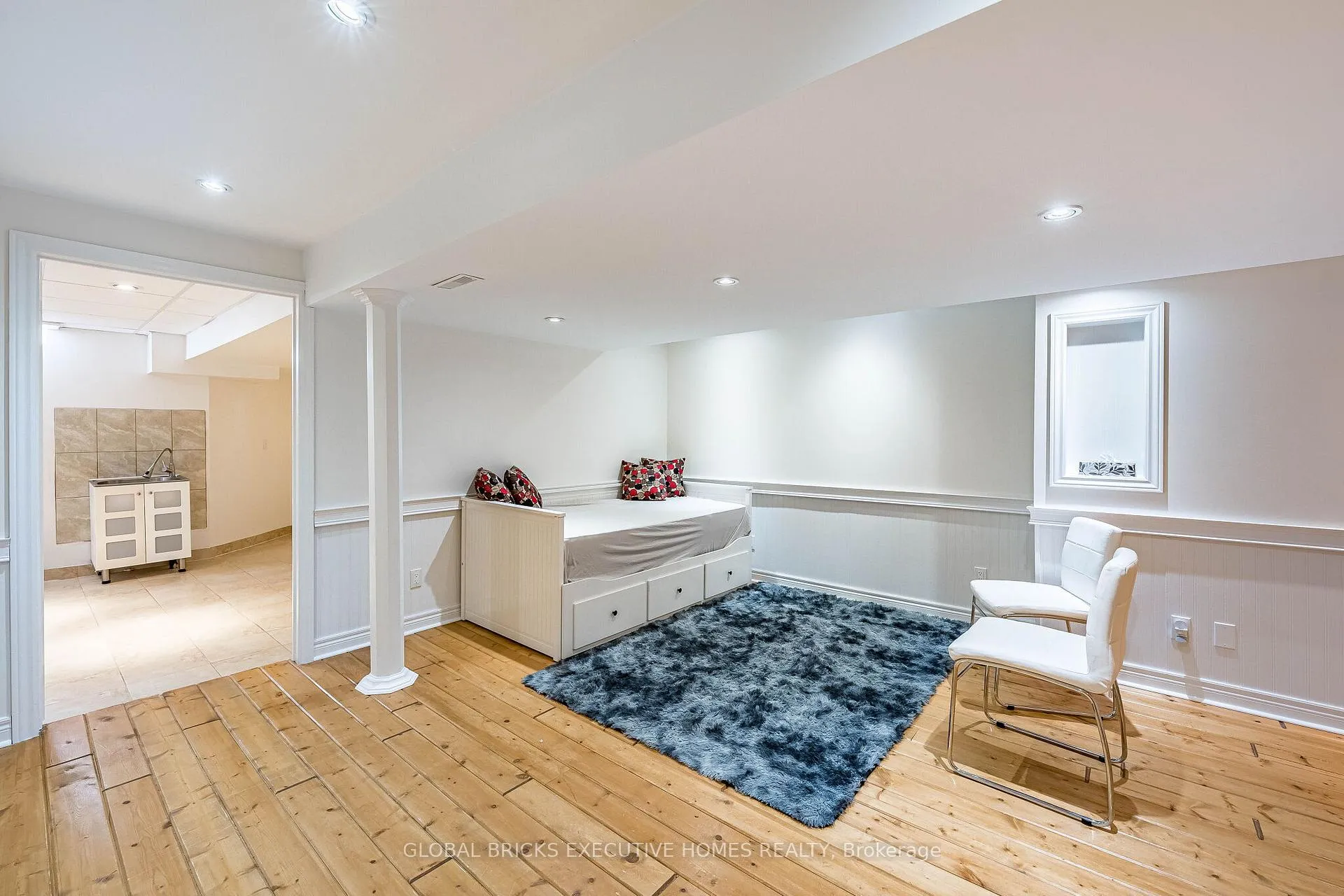 Photo 43 of 40 Hubert corless Drive S, Caledon, Bolton East — HOMEH