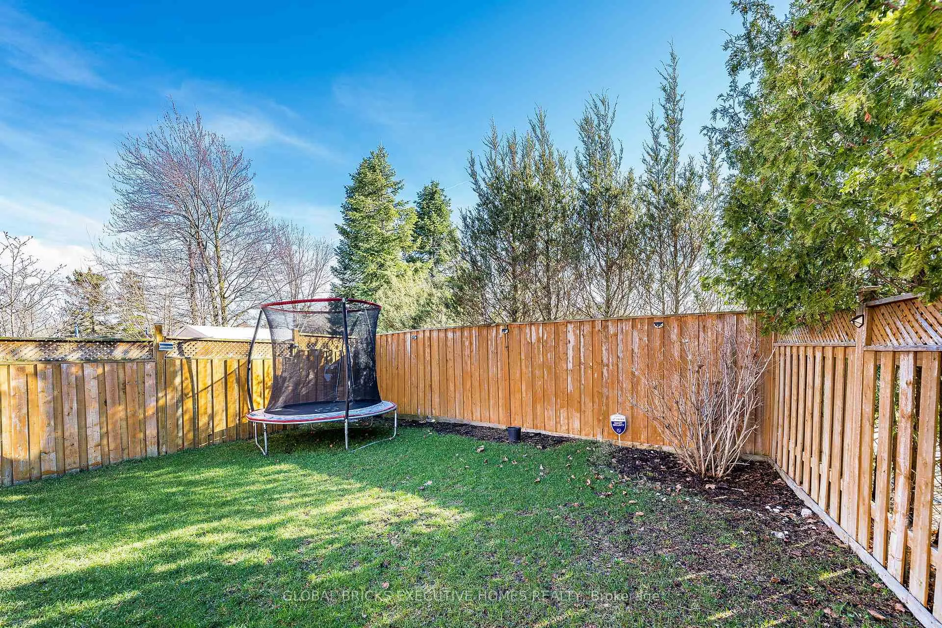 Photo 48 of 40 Hubert corless Drive S, Caledon, Bolton East — HOMEH