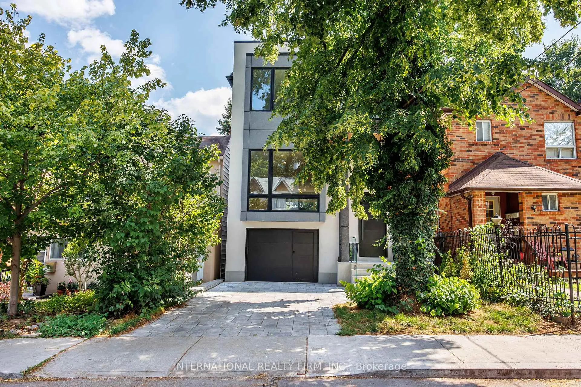 Photo 4 of 19 Ivy Avenue, Toronto, South Riverdale — HOMEH