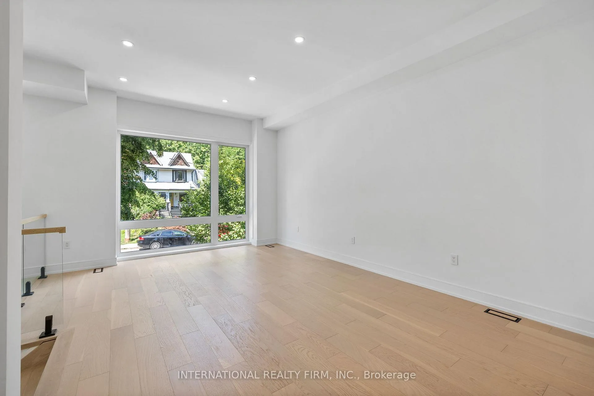 Photo 8 of 19 Ivy Avenue, Toronto, South Riverdale — HOMEH