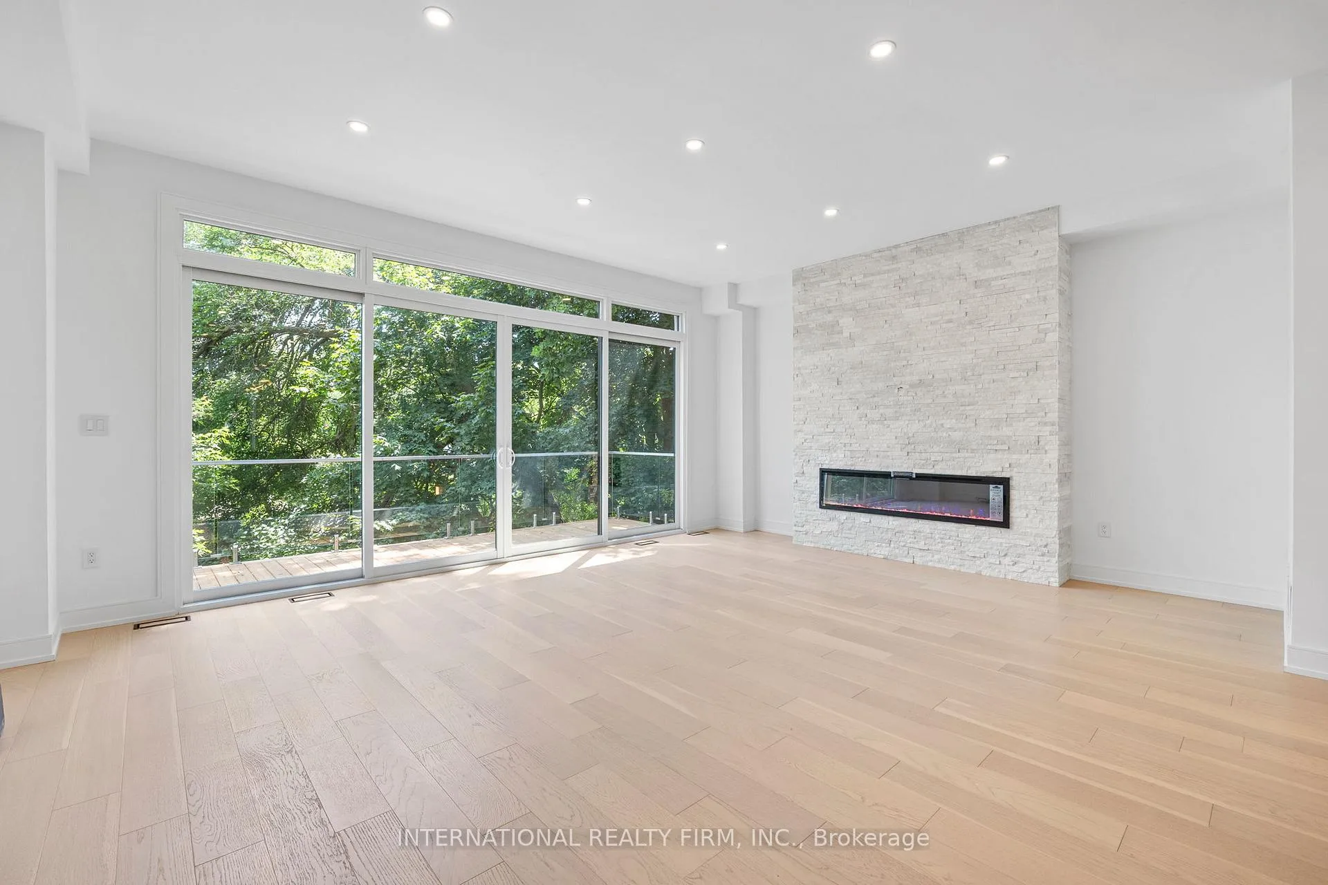 Photo 13 of 19 Ivy Avenue, Toronto, South Riverdale — HOMEH