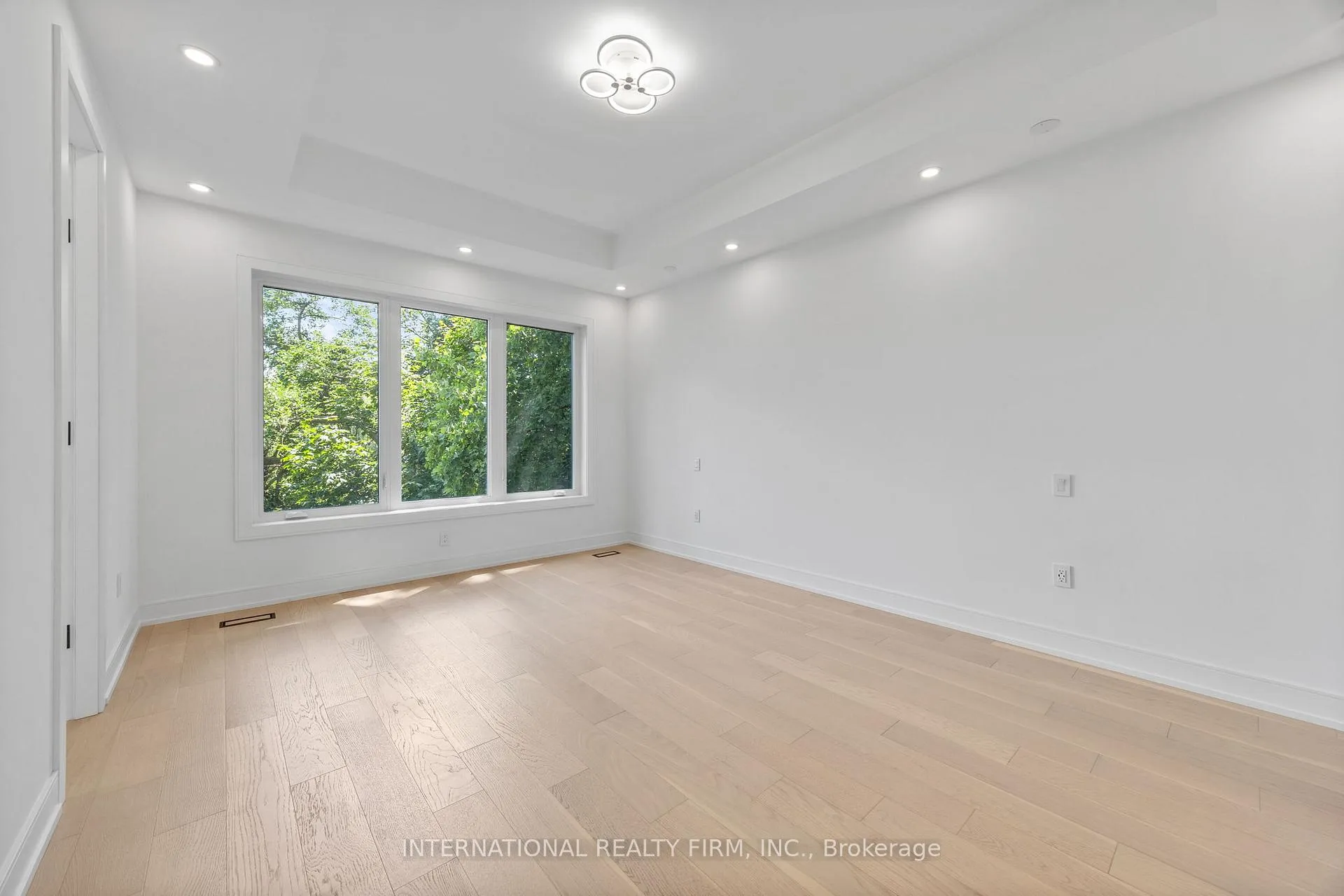 Photo 20 of 19 Ivy Avenue, Toronto, South Riverdale — HOMEH