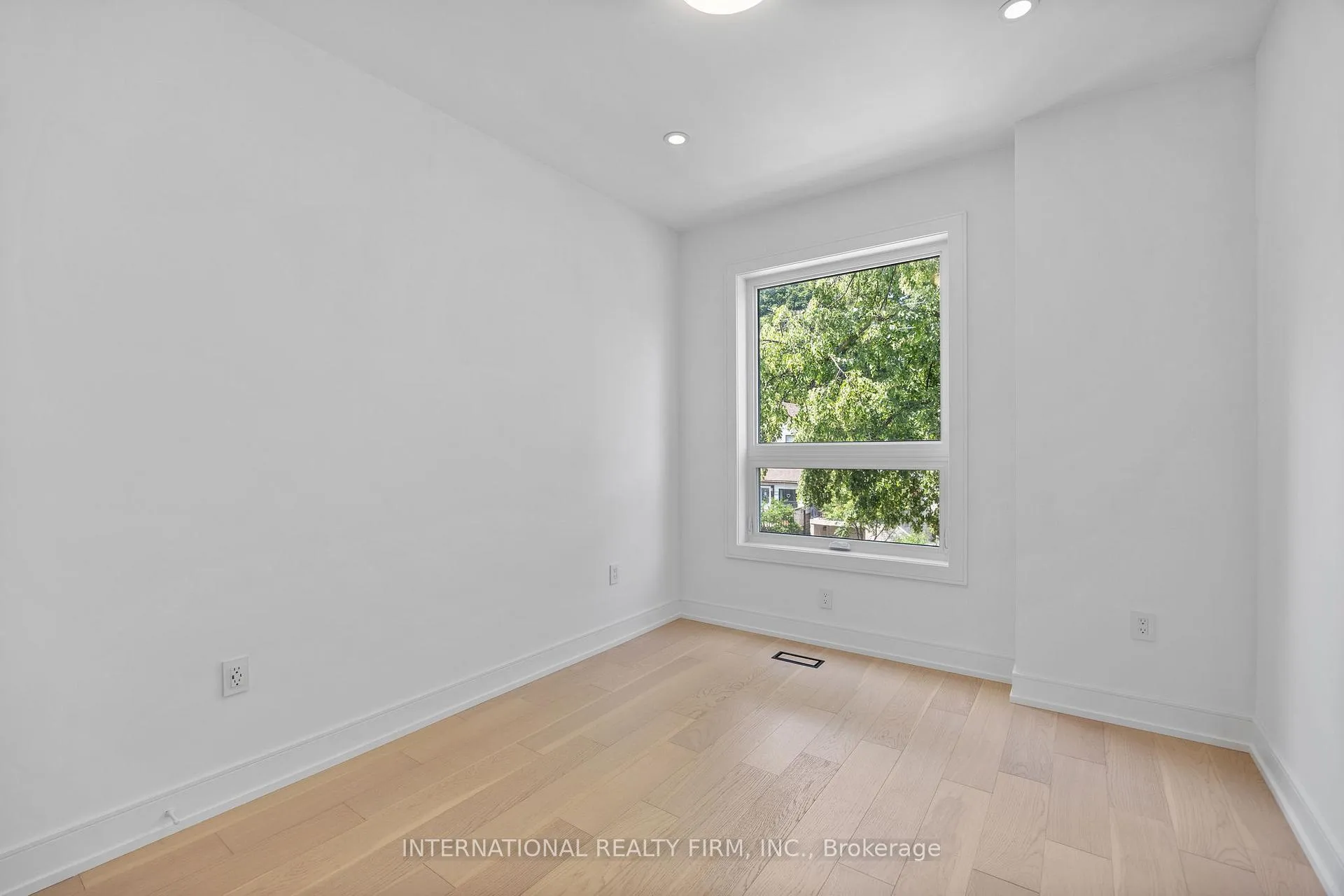 Photo 28 of 19 Ivy Avenue, Toronto, South Riverdale — HOMEH