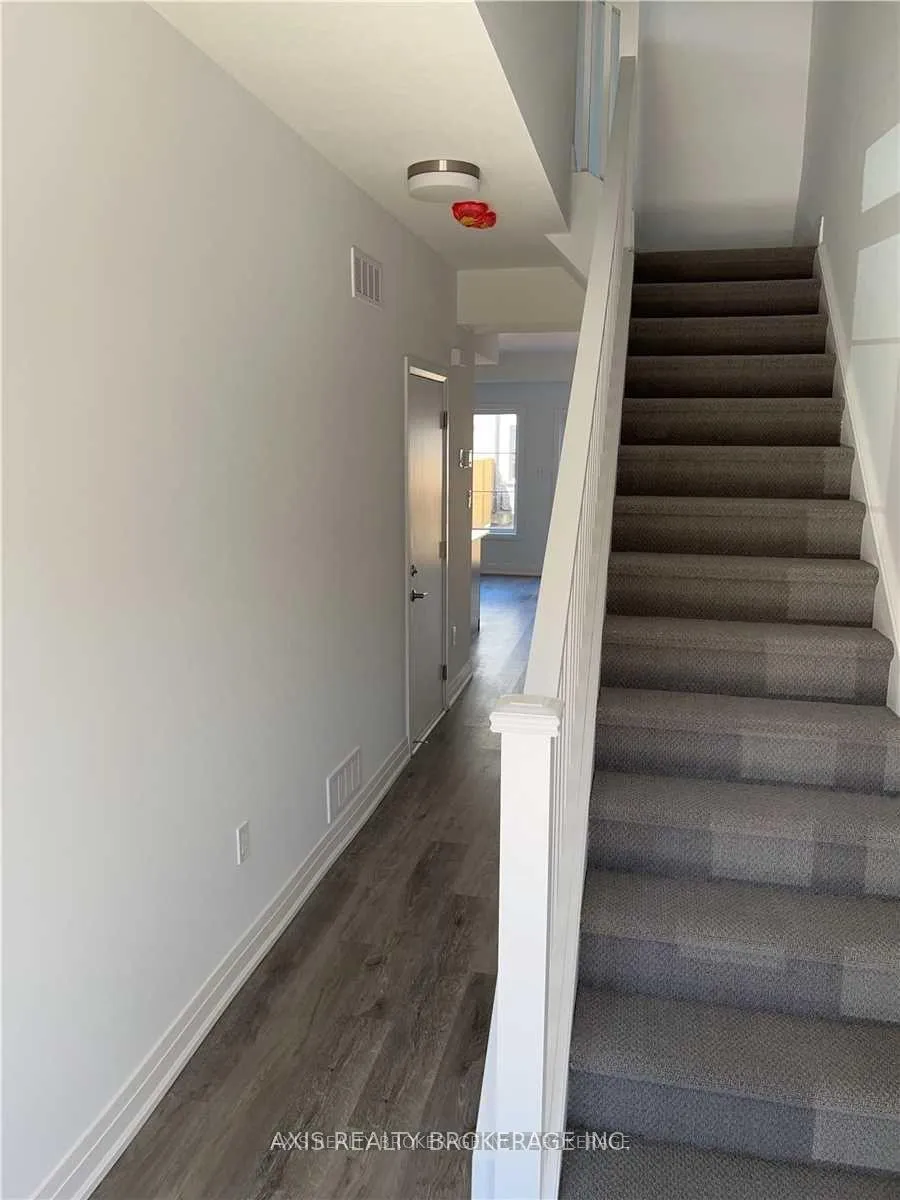 Photo 2 of 50 Steele Crescent, Guelph, St. Patrick's Ward — HOMEH