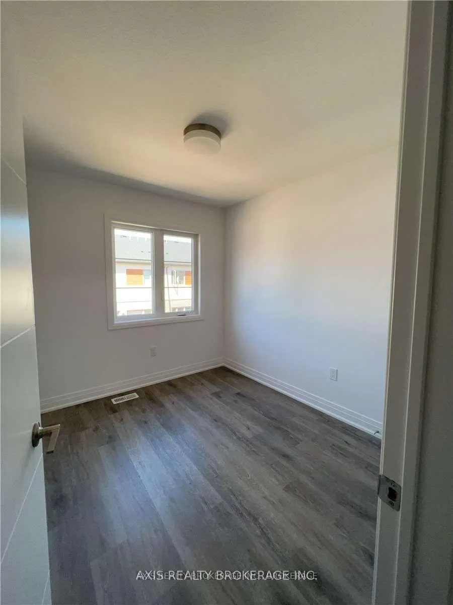 Photo 11 of 50 Steele Crescent, Guelph, St. Patrick's Ward — HOMEH