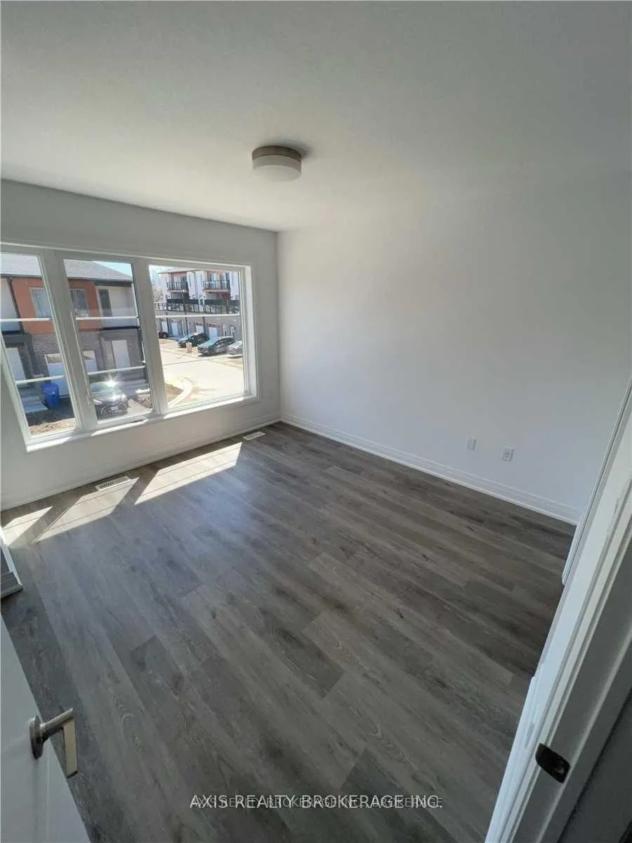 Photo 14 of 50 Steele Crescent, Guelph, St. Patrick's Ward — HOMEH