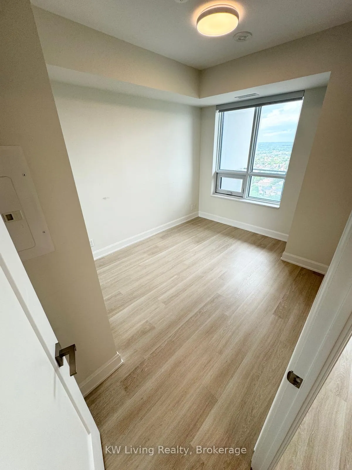 Photo 8 of Unit 2601, 12 Gandhi Lane, Markham, Commerce Valley — HOMEH