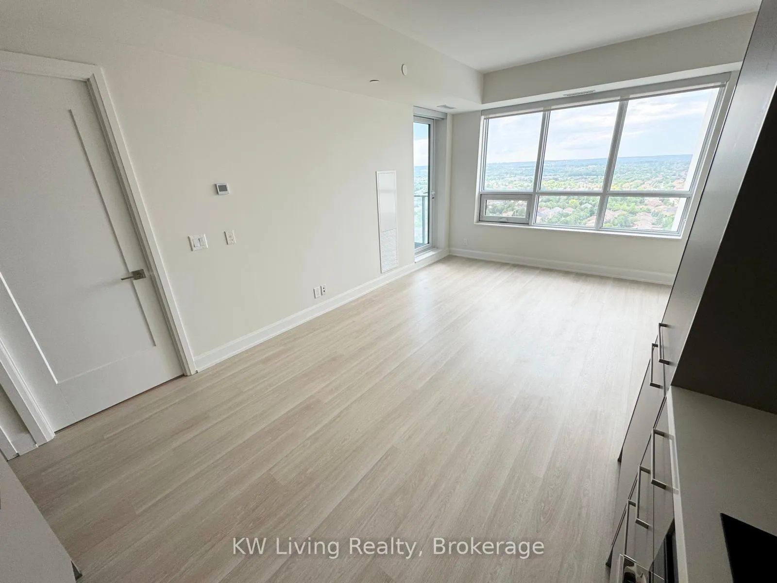 Photo 10 of Unit 2601, 12 Gandhi Lane, Markham, Commerce Valley — HOMEH