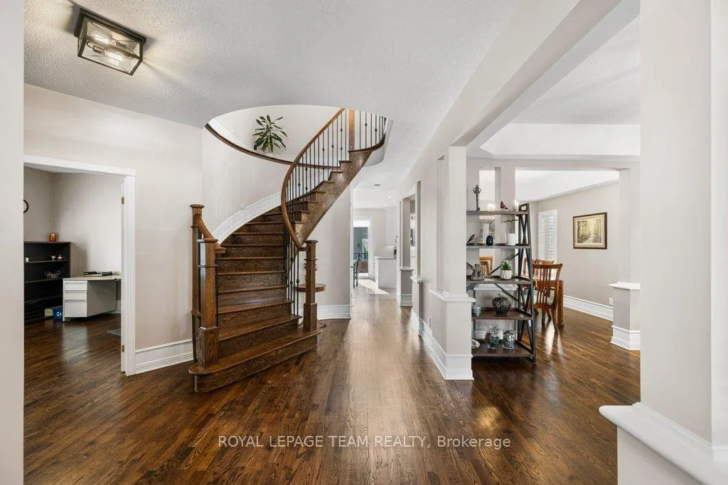 Photo 5 of 8 Thunderbird Crescent, Ottawa, Kanata - Bridlewood — HOMEH
