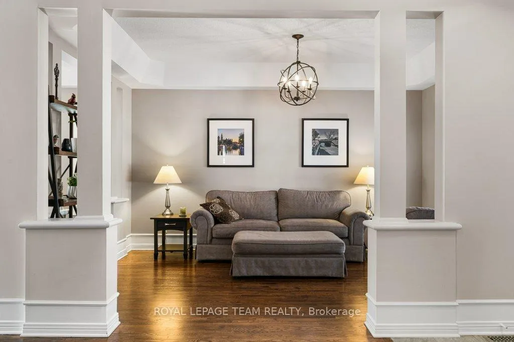 Photo 6 of 8 Thunderbird Crescent, Ottawa, Kanata - Bridlewood — HOMEH