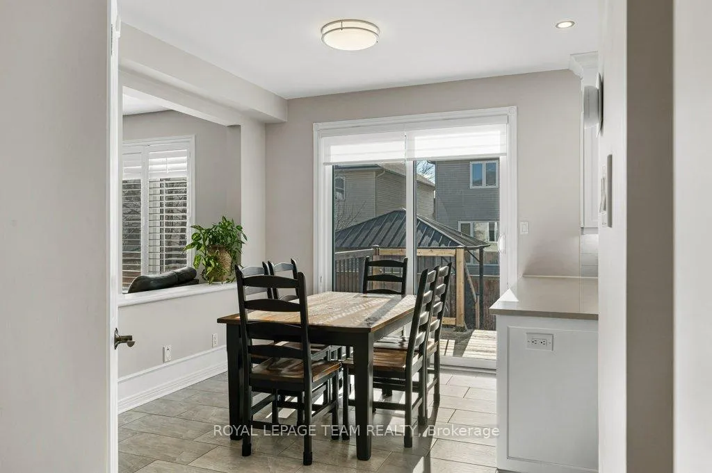 Photo 17 of 8 Thunderbird Crescent, Ottawa, Kanata - Bridlewood — HOMEH
