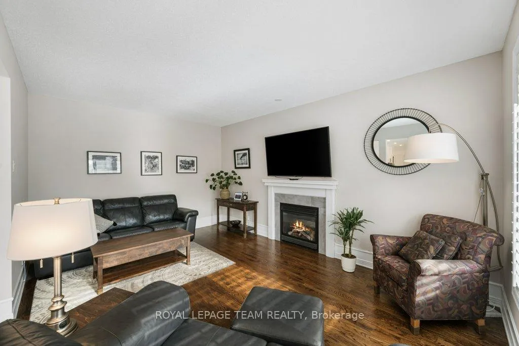 Photo 18 of 8 Thunderbird Crescent, Ottawa, Kanata - Bridlewood — HOMEH