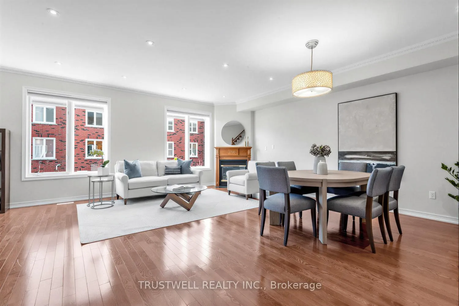 Photo 4 of 32 Orchid Road, Markham, Commerce Valley — HOMEH
