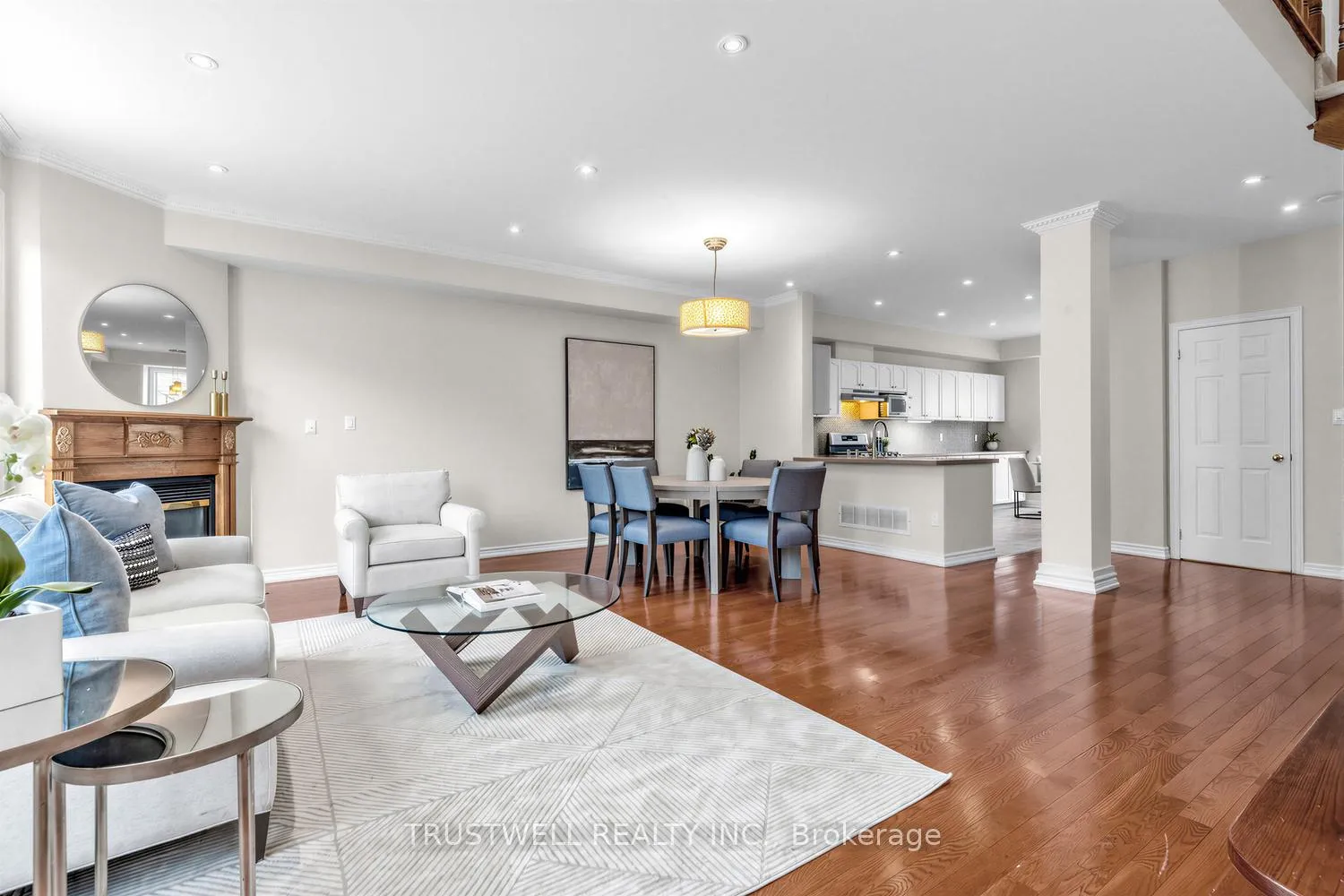 Photo 9 of 32 Orchid Road, Markham, Commerce Valley — HOMEH
