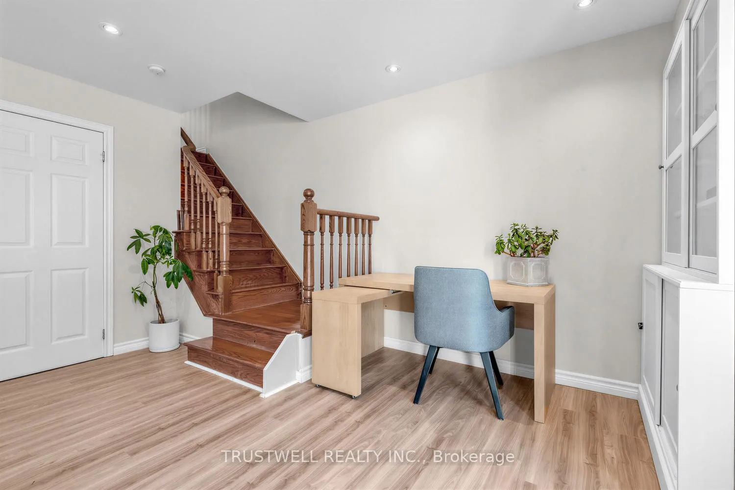 Photo 18 of 32 Orchid Road, Markham, Commerce Valley — HOMEH