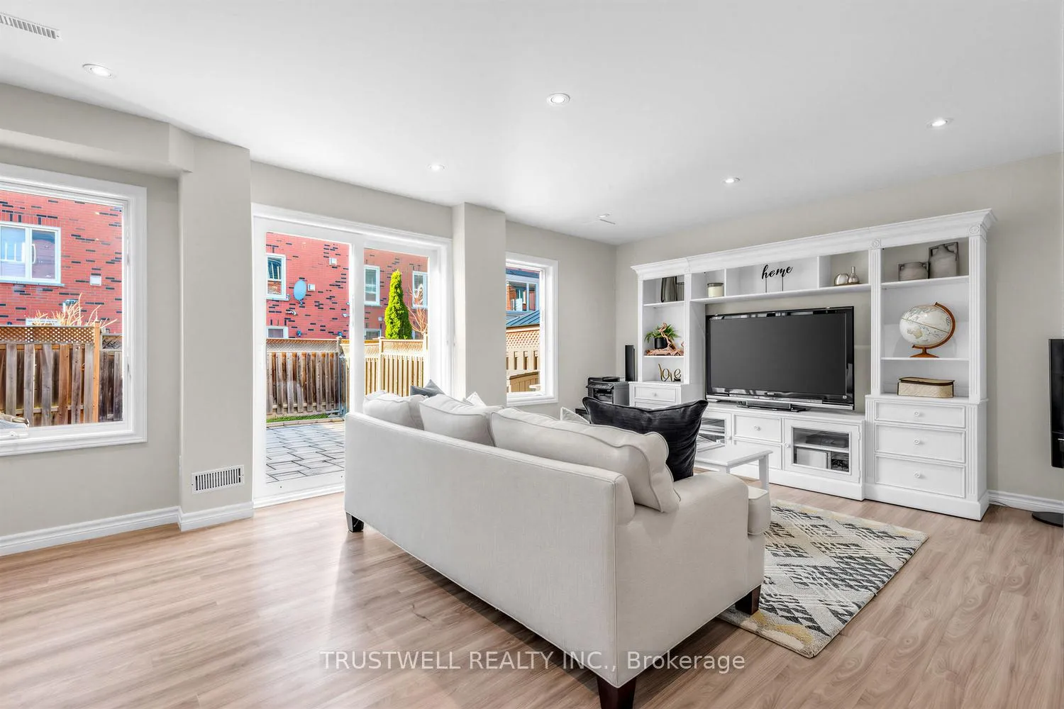 Photo 19 of 32 Orchid Road, Markham, Commerce Valley — HOMEH