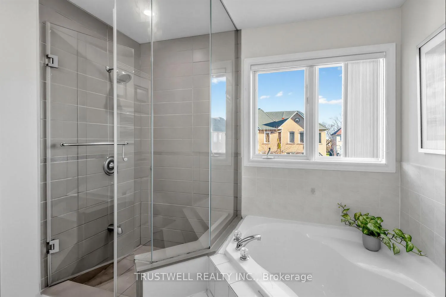 Photo 27 of 32 Orchid Road, Markham, Commerce Valley — HOMEH