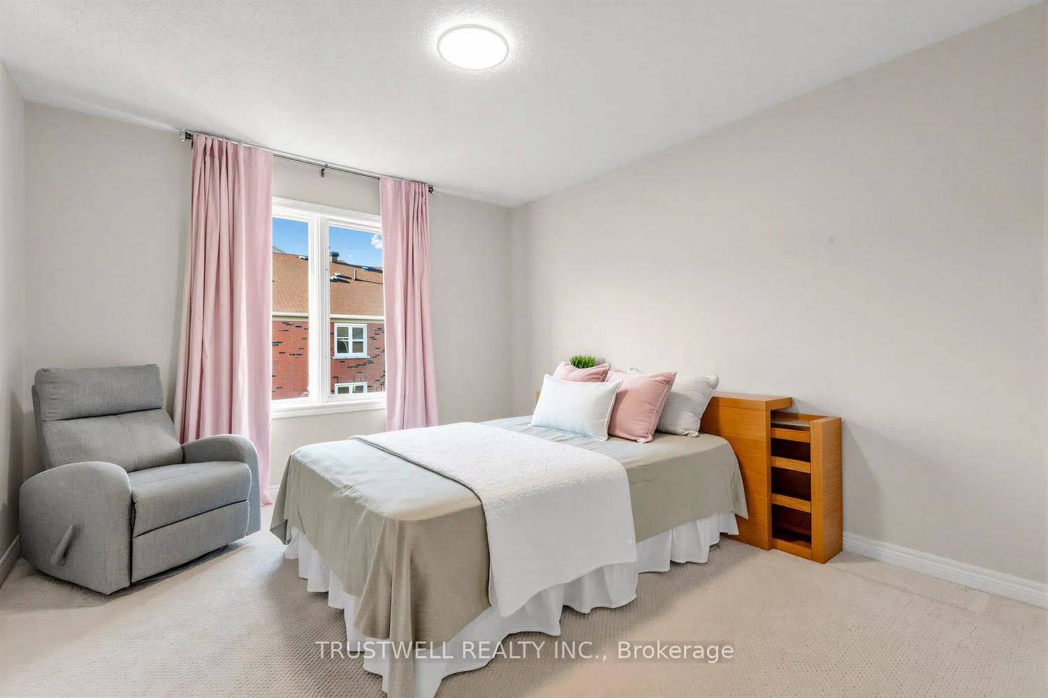 Photo 29 of 32 Orchid Road, Markham, Commerce Valley — HOMEH