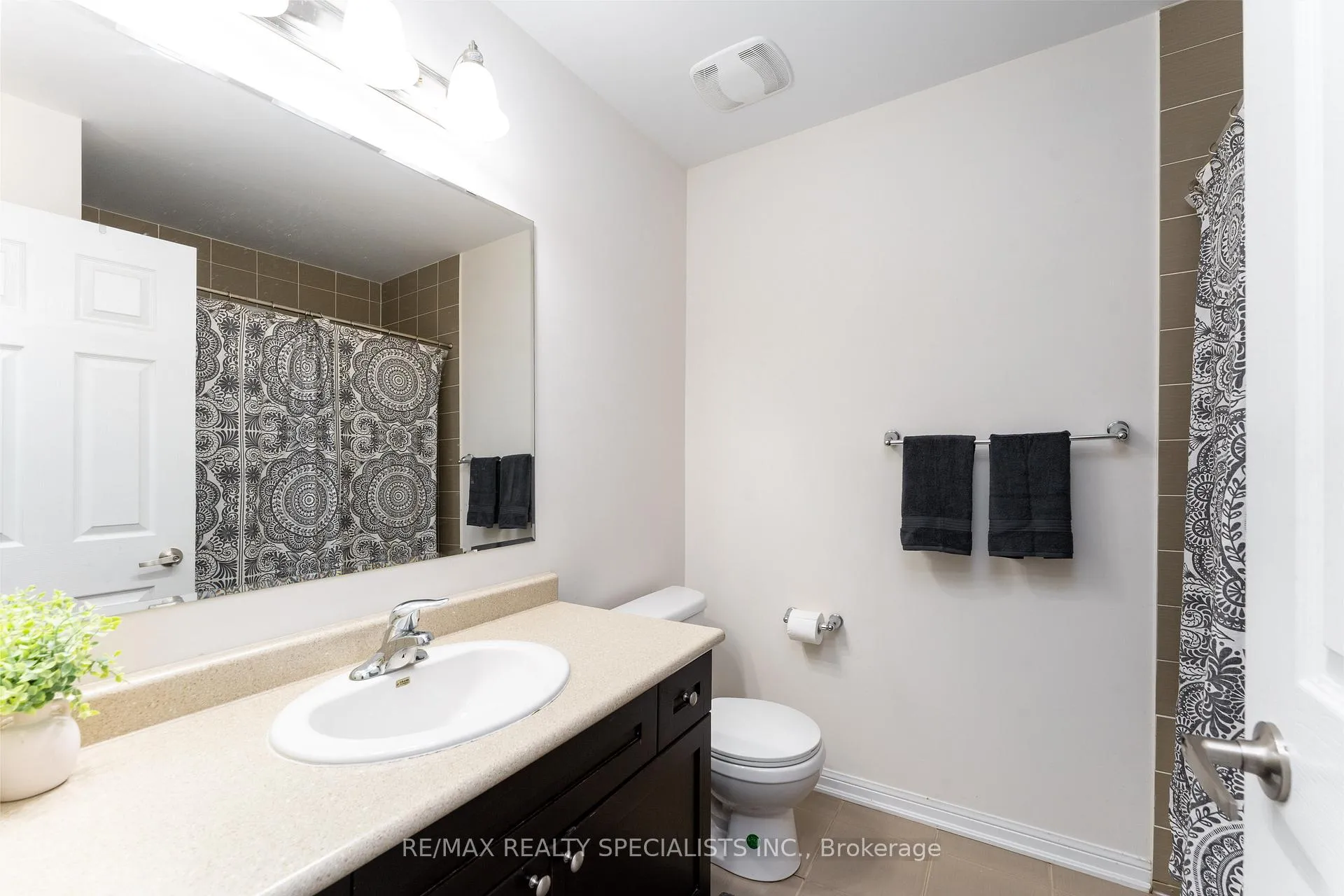 Photo 28 of 1006 Stemman Place, Milton, Willmott — HOMEH