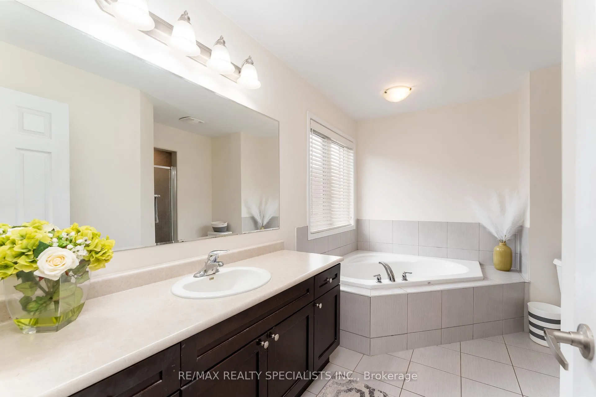 Photo 31 of 1006 Stemman Place, Milton, Willmott — HOMEH