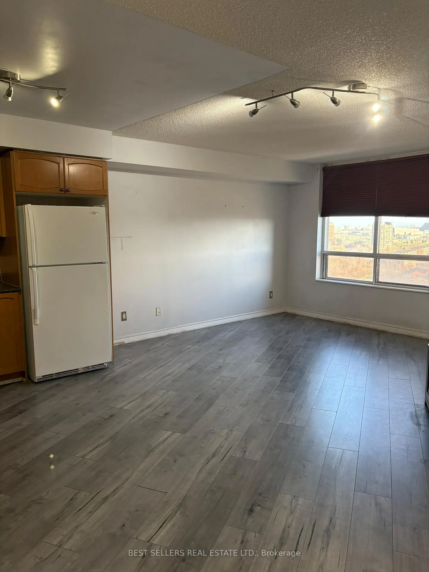 Photo 4 of Unit 1509, 710 Humberwood Boulevard, Etobicoke, West Humber-Clairville — HOMEH