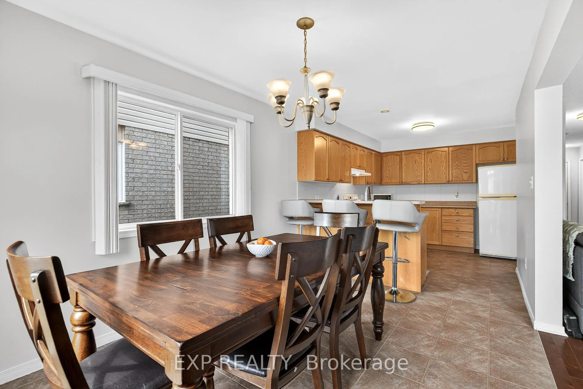 Photo 14 of 42 Schiedel Drive W, Guelph, Victoria North — HOMEH