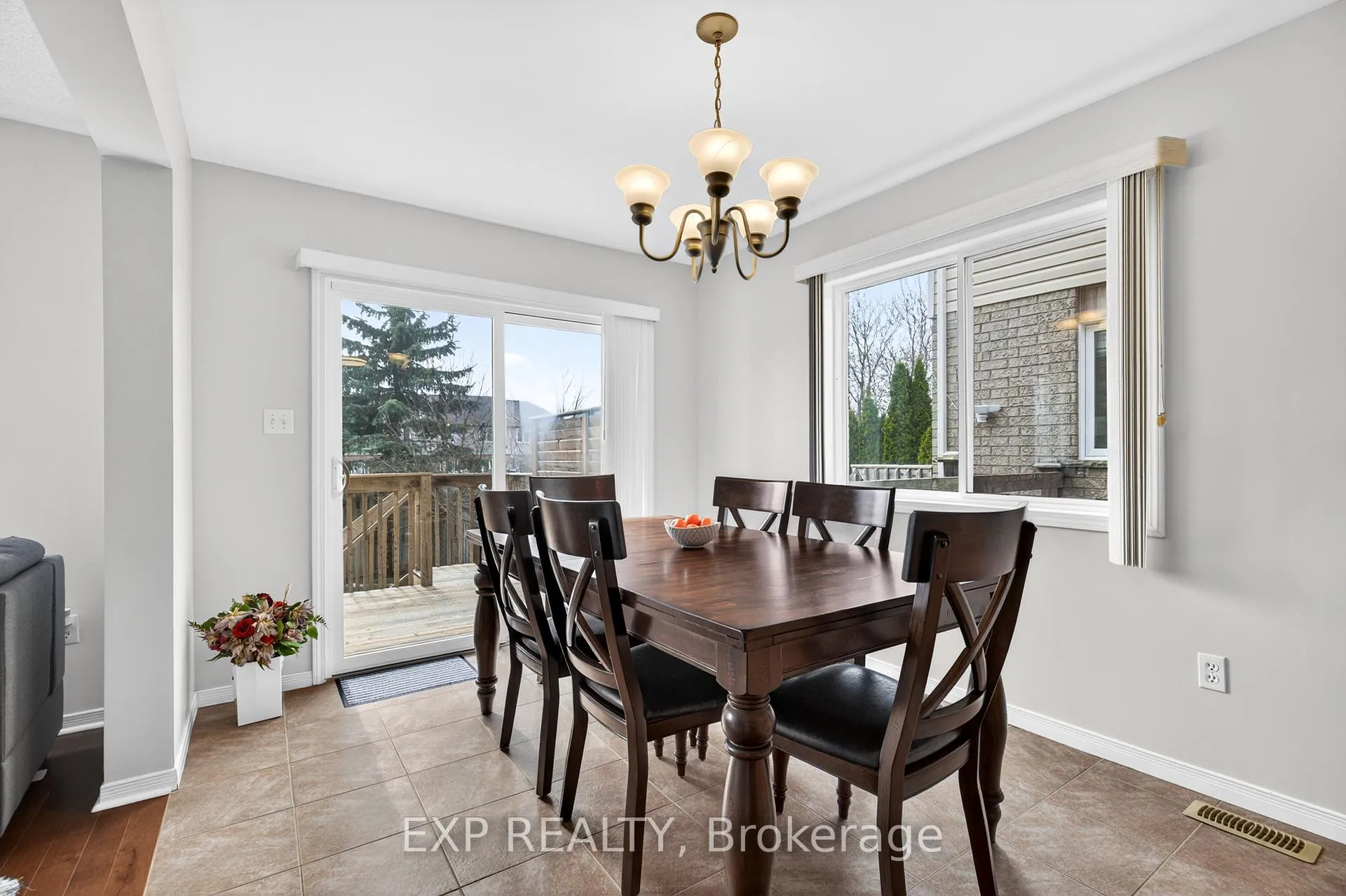 Photo 15 of 42 Schiedel Drive W, Guelph, Victoria North — HOMEH