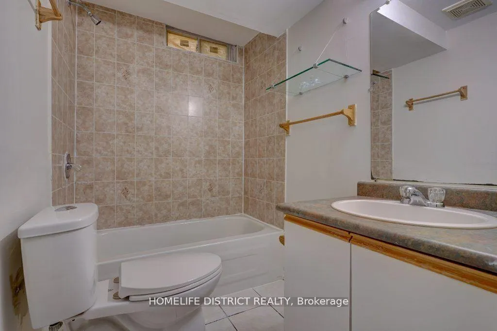 Photo 8 of 1861 Bainbridge Drive, Pickering, Village East — HOMEH