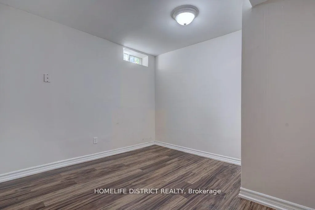 Photo 11 of 1861 Bainbridge Drive, Pickering, Village East — HOMEH
