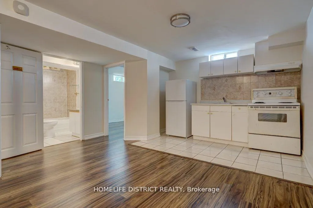 Photo 13 of 1861 Bainbridge Drive, Pickering, Village East — HOMEH