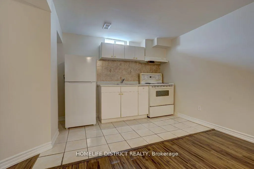 Photo 14 of 1861 Bainbridge Drive, Pickering, Village East — HOMEH