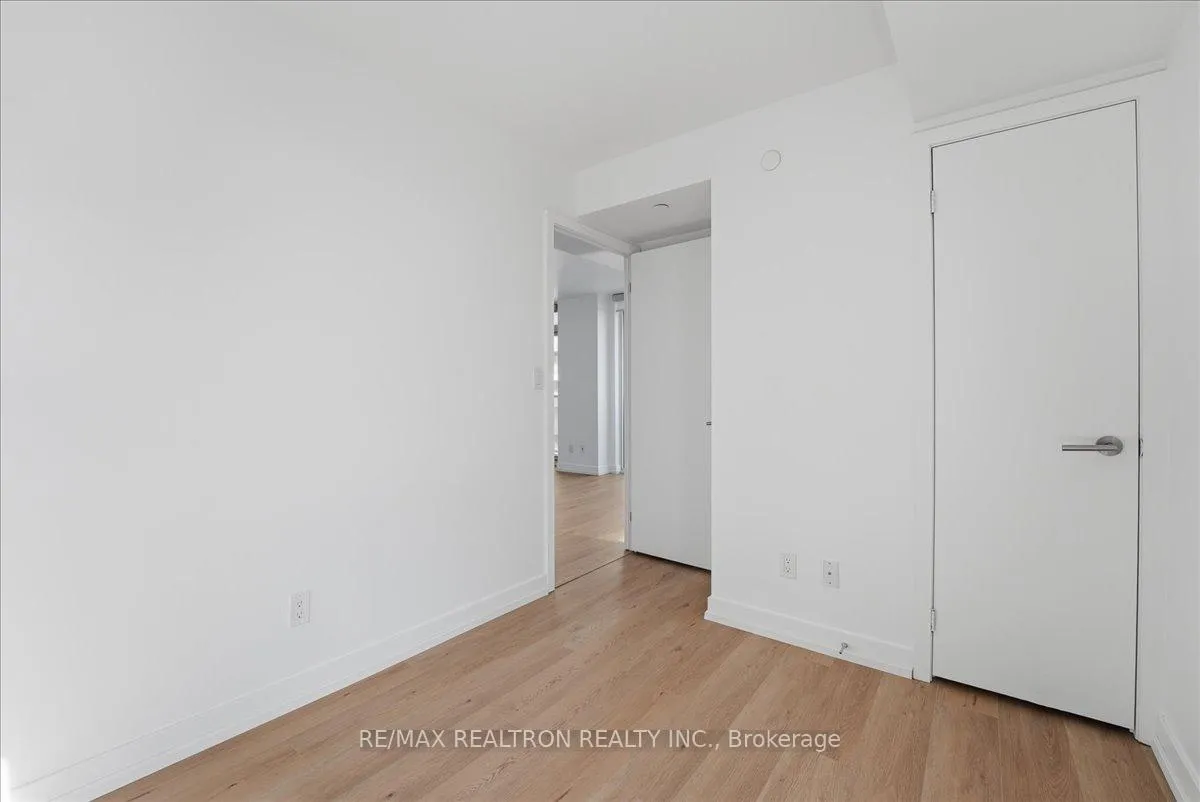 Photo 17 of Unit 1004, 120 Varna Drive, Toronto, Englemount-Lawrence — HOMEH