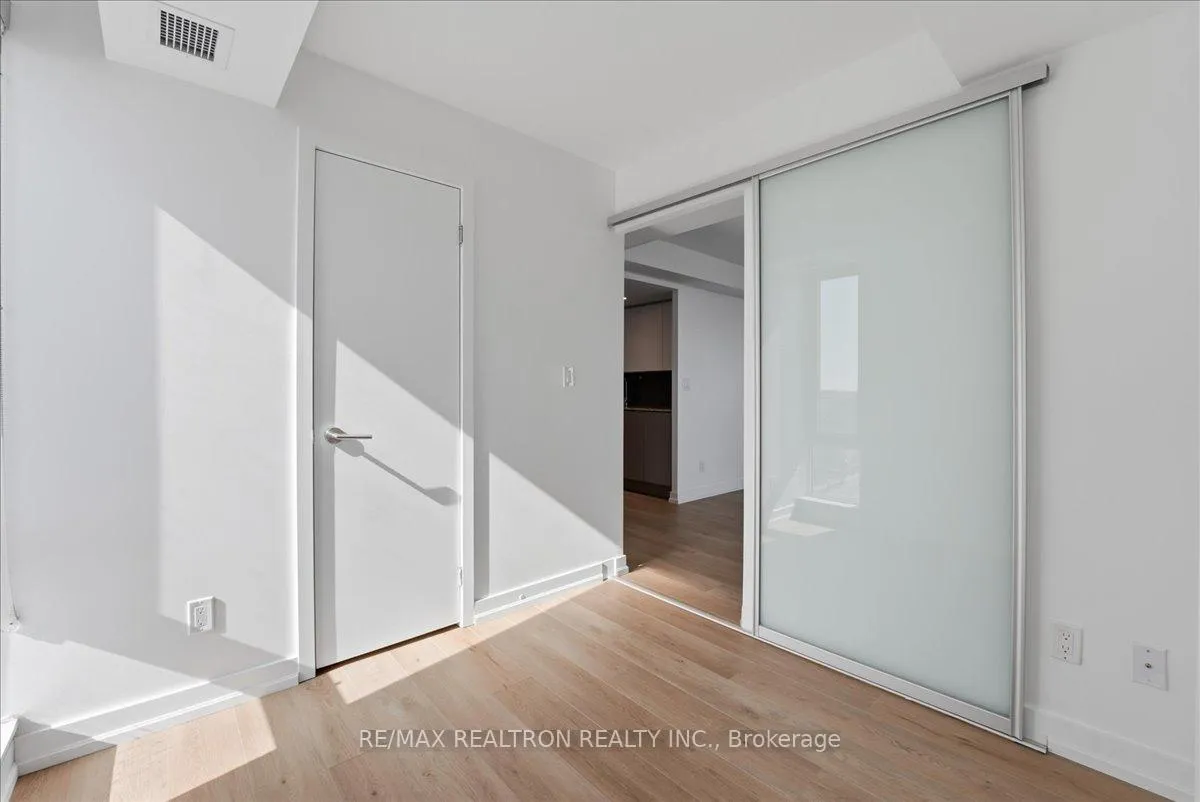 Photo 19 of Unit 1004, 120 Varna Drive, Toronto, Englemount-Lawrence — HOMEH