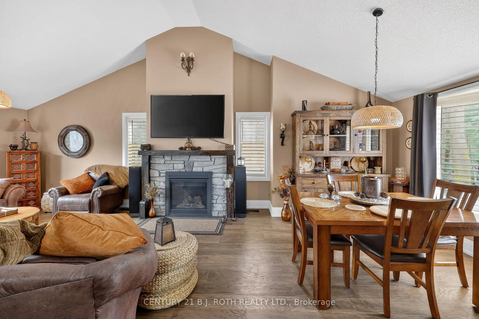 Photo 22 of 4737 12 Line N, Oro-Medonte, Rural Oro-Medonte — HOMEH