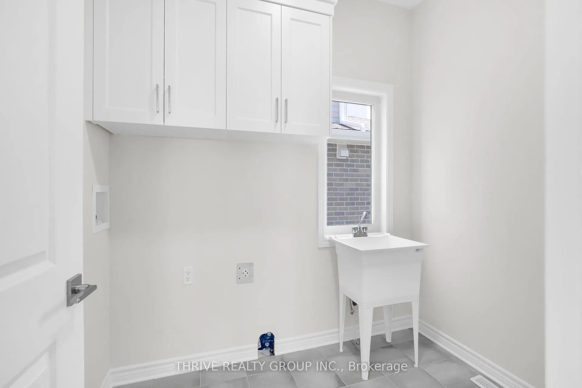 Photo 22 of 64 Basil Crescent, Middlesex Centre, Ilderton — HOMEH
