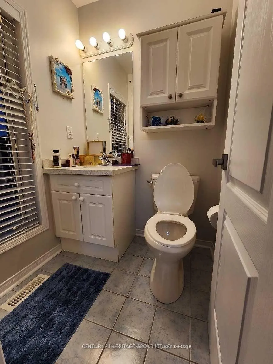 Photo 18 of 99 Lucena Crescent, Vaughan, Maple — HOMEH