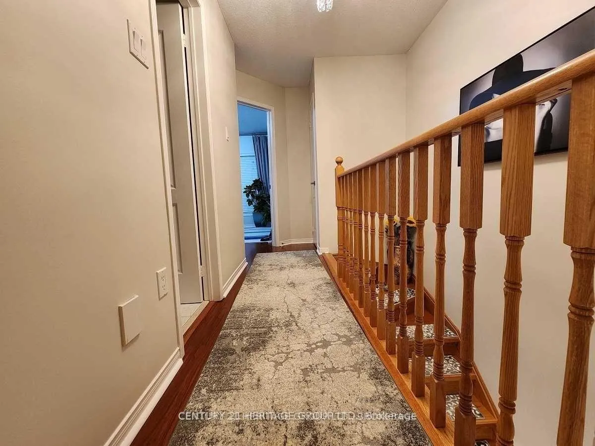 Photo 23 of 99 Lucena Crescent, Vaughan, Maple — HOMEH