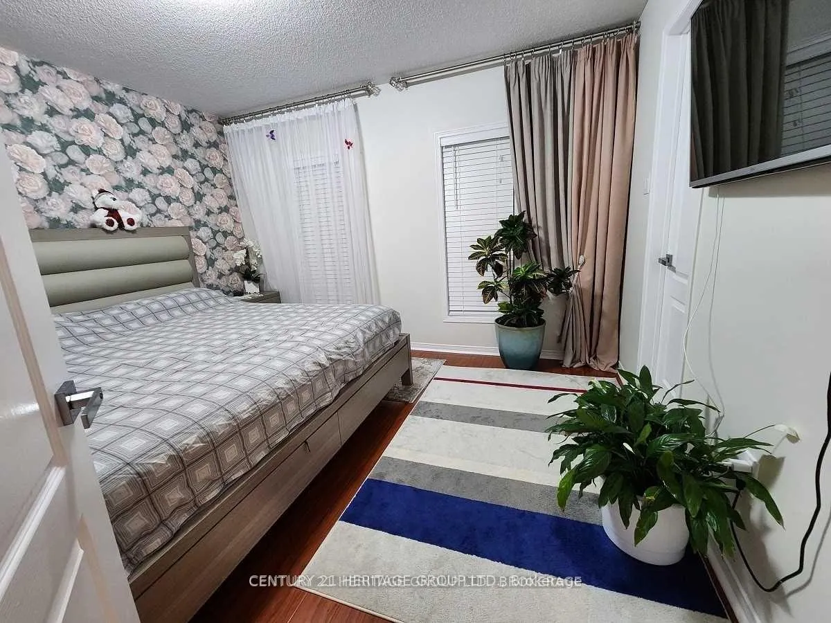 Photo 31 of 99 Lucena Crescent, Vaughan, Maple — HOMEH