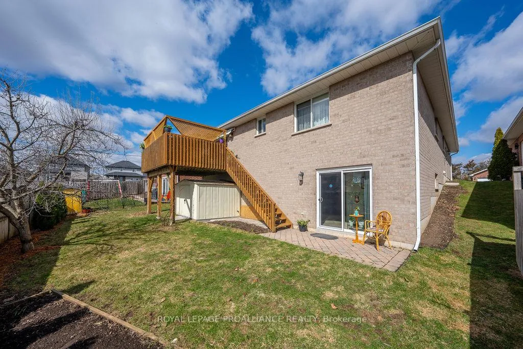 Photo 17 of 5 Simcoe Drive, Belleville, Thurlow Ward — HOMEH