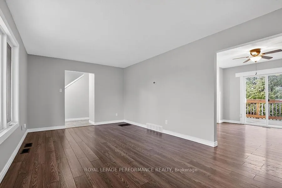 Photo 11 of 20 Coldstream Drive, Ottawa, Munster — HOMEH