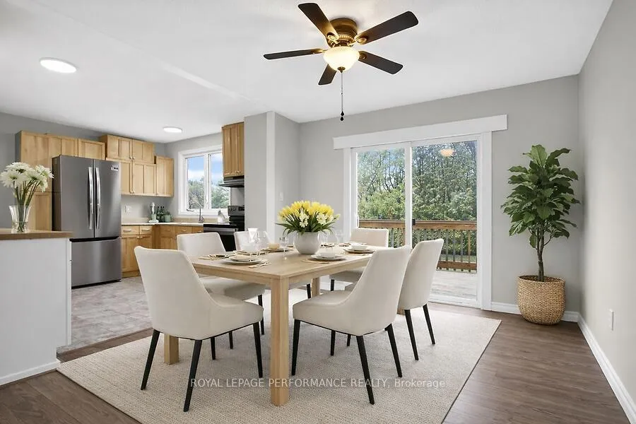 Photo 12 of 20 Coldstream Drive, Ottawa, Munster — HOMEH